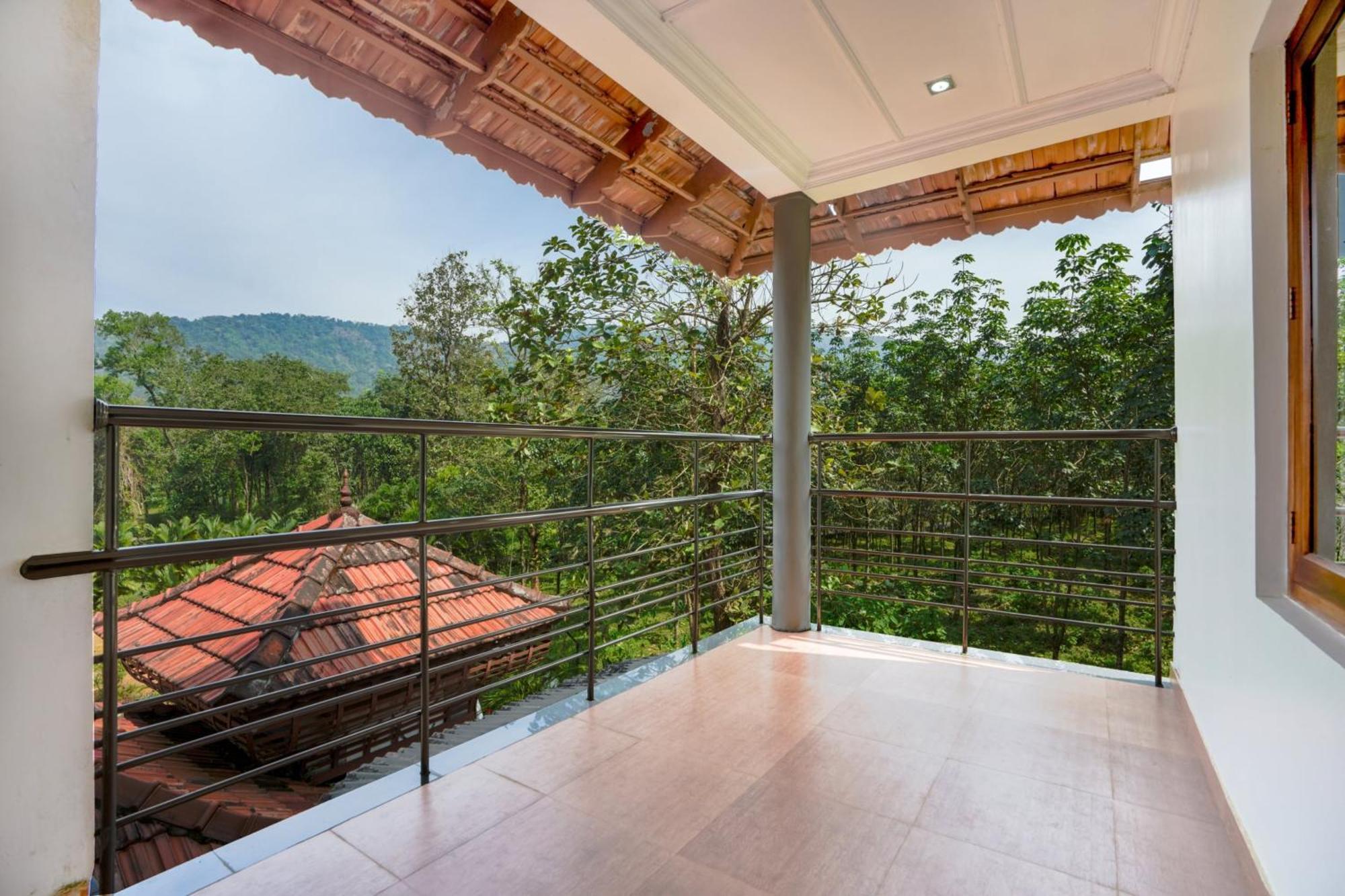 Palette Resorts- Tapovan Green County Thattakad Exterior photo
